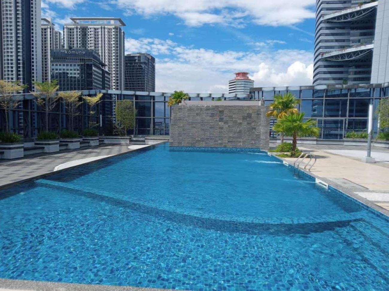 อิมพีเรียล รีเจนซี สวีท แอนด์ โฮเทล เปตาลิง จายา กัวลาลัมเปอร์ Hotel ภายนอก รูปภาพ